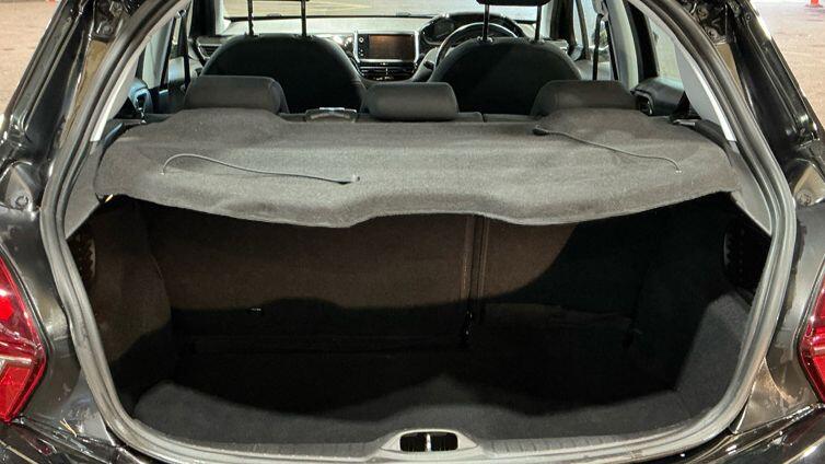 Used Peugeot 208 2017 for sale - 76752691: Photo 12