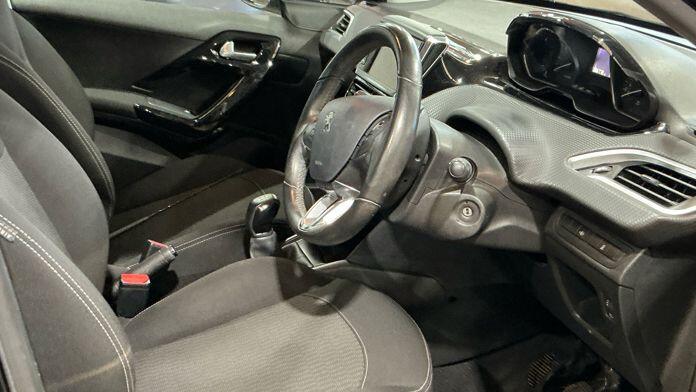 Used Peugeot 208 2017 for sale - 76752691: Photo 9