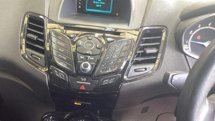 Used Ford Fiesta 2014 for sale - 76987835: Photo 9