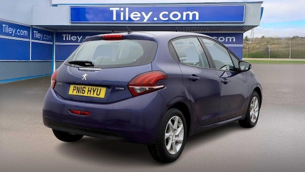 Used Peugeot 208 2016 for sale - 76260263: Photo 8