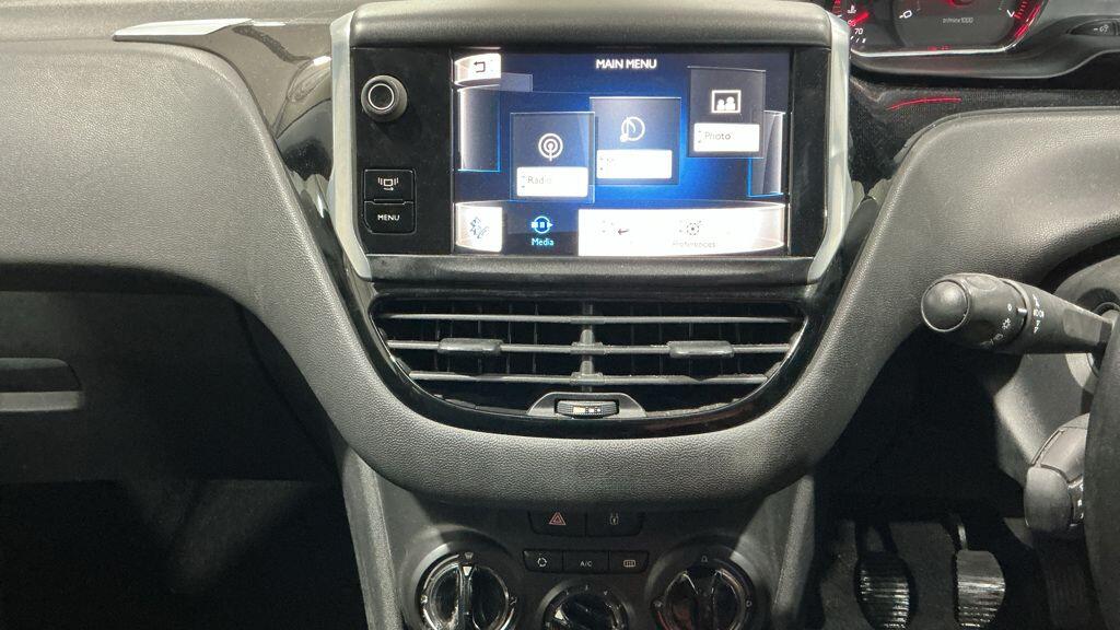 Used Peugeot 208 2012 for sale - 77174953: Photo 10