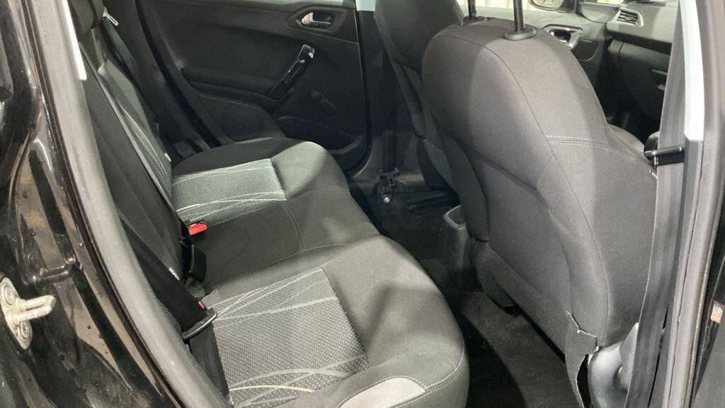 Used Peugeot 208 2012 for sale - 77174953: Photo 12