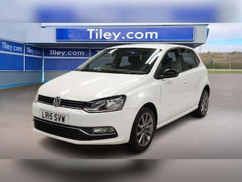 Used Volkswagen Polo 2015 for sale - 76964714: Photo