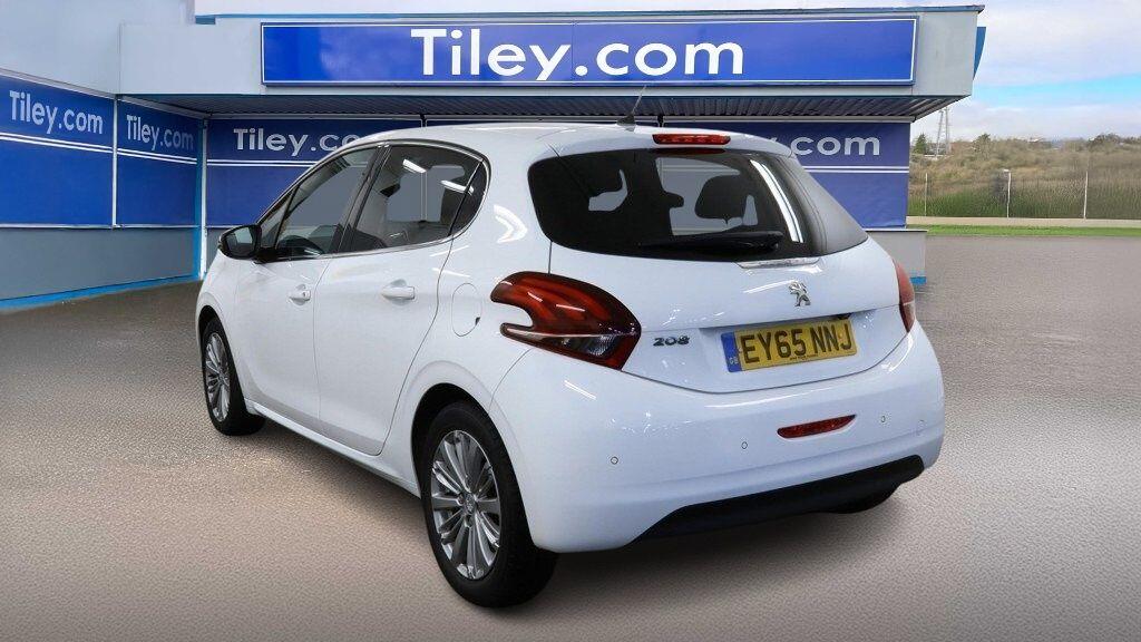 Used Peugeot 208 2015 for sale - 77174951: Photo 7