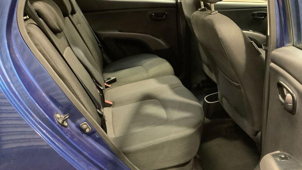 Used Hyundai i10 2011 for sale - 77315272: Photo 12