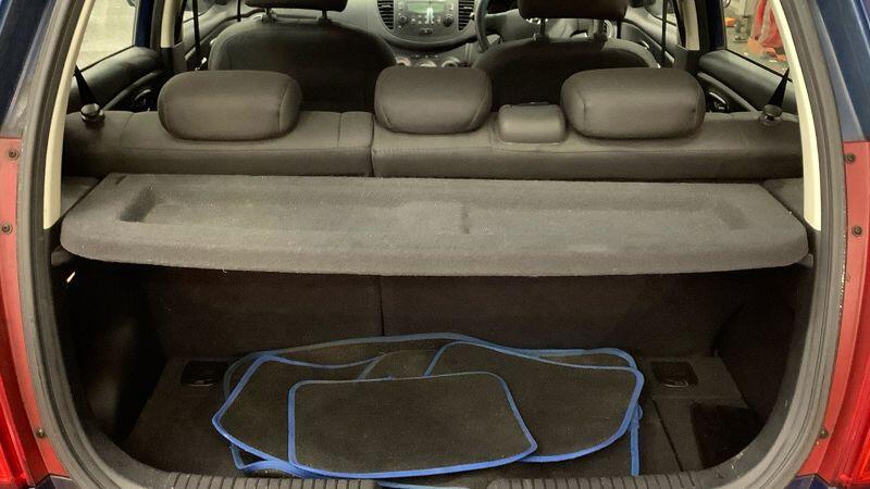 Used Hyundai i10 2011 for sale - 77315272: Photo 13