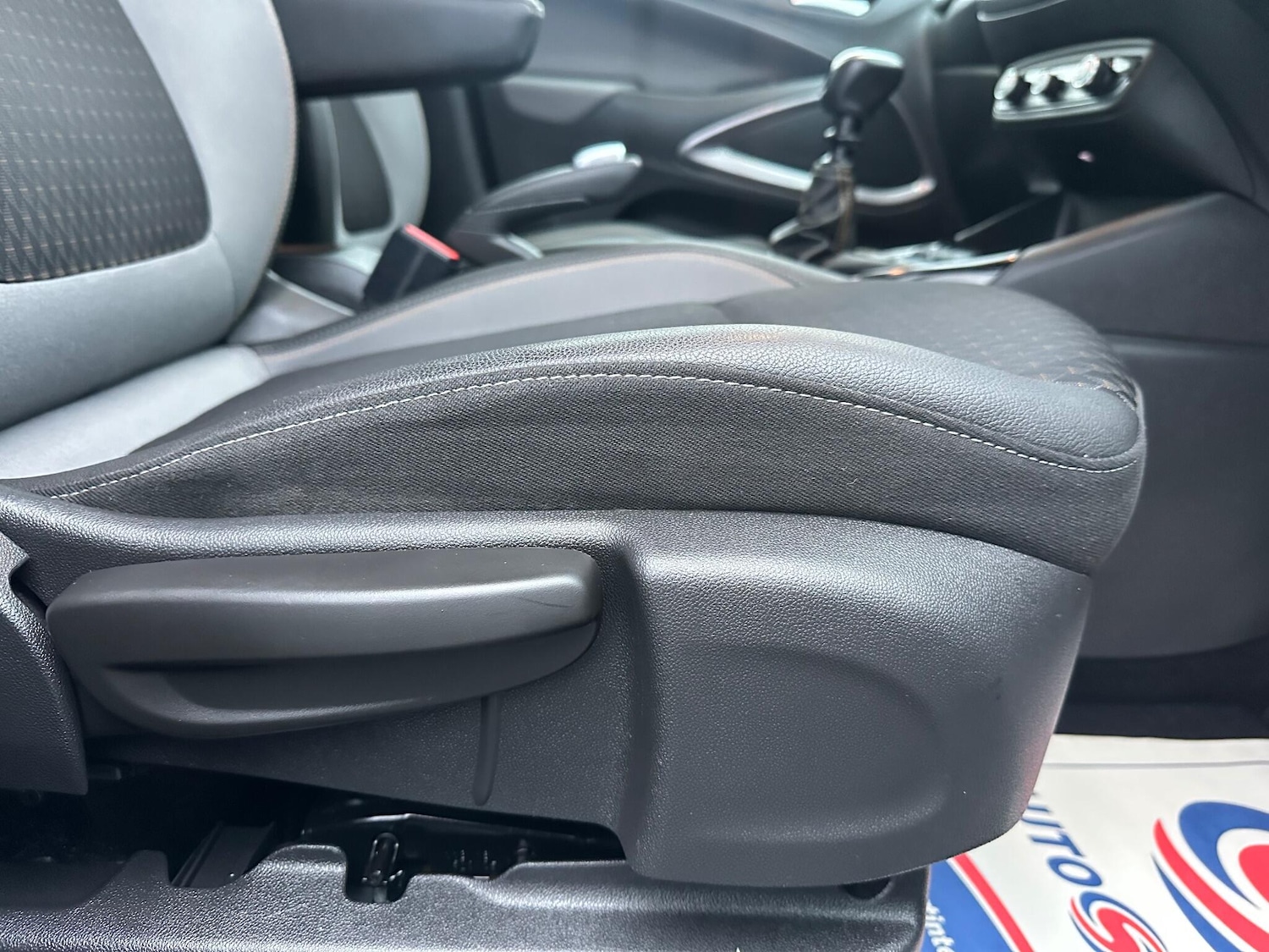 Used Vauxhall Crossland X 2018 for sale - 76865347: Photo 24