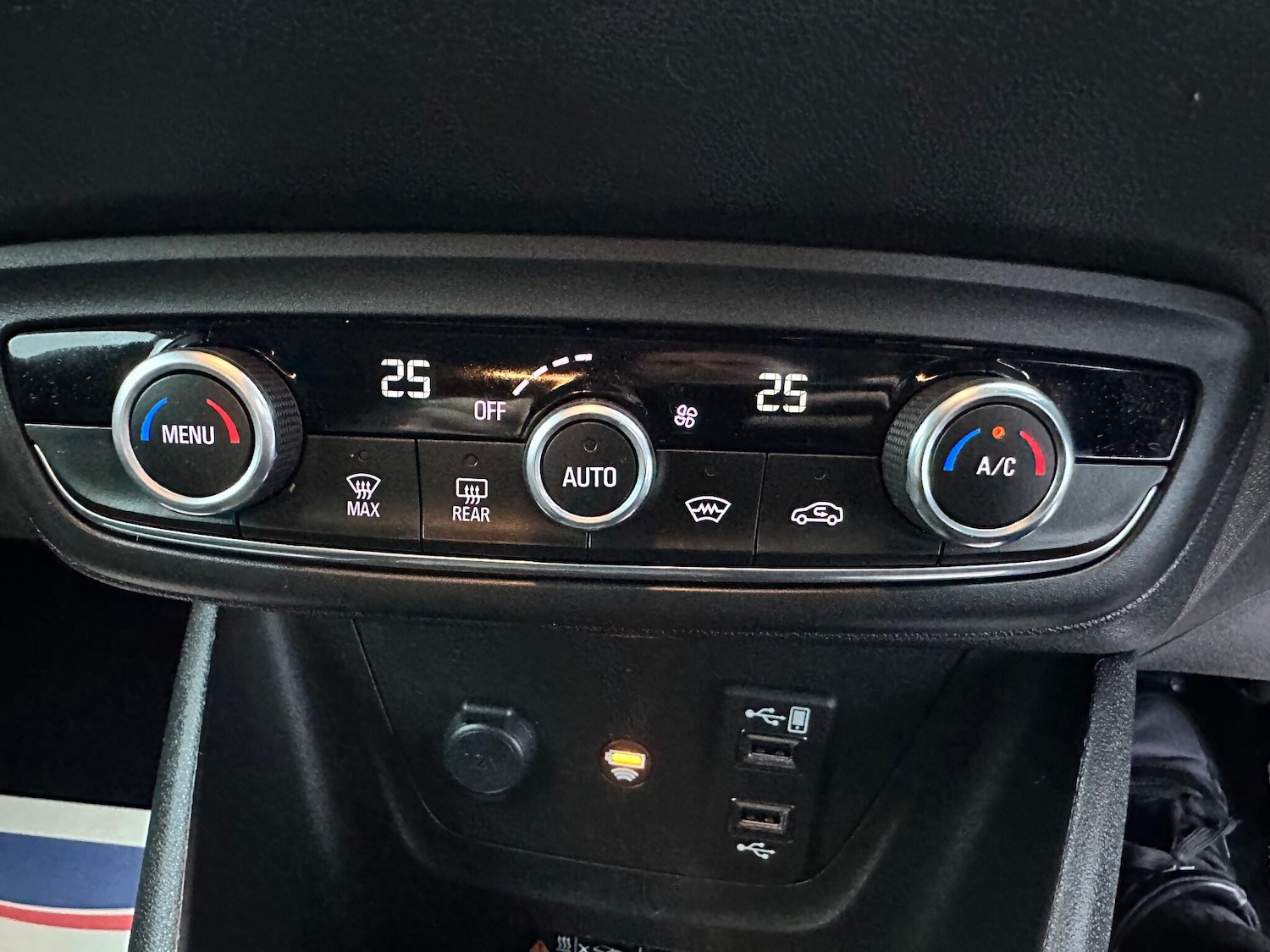 Used Vauxhall Crossland X 2018 for sale - 76865347: Photo 37