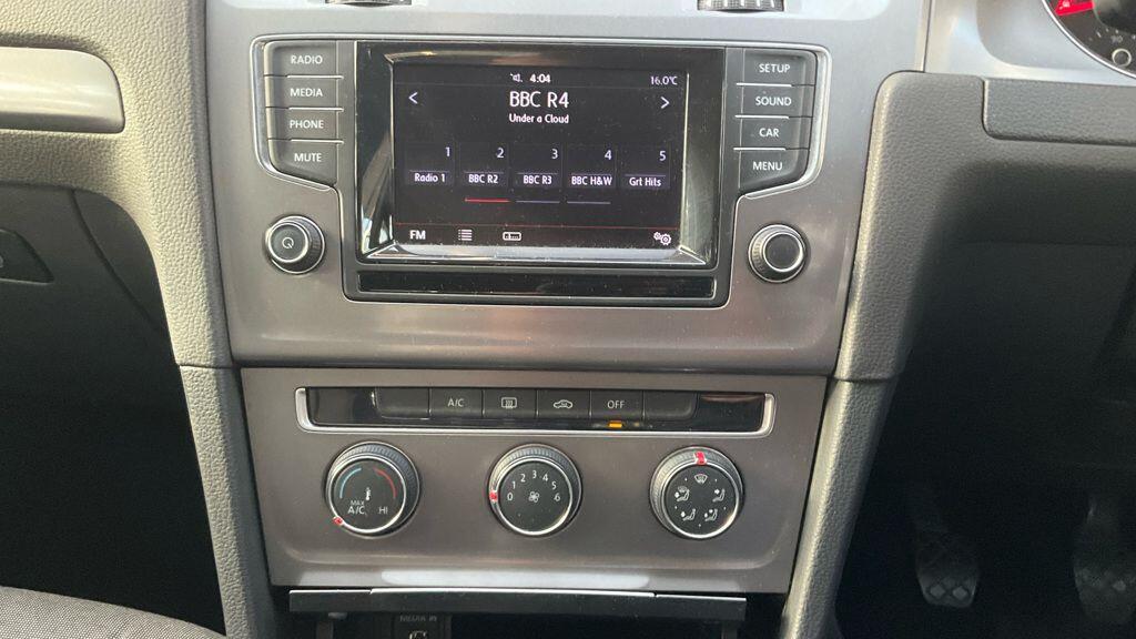 Used Volkswagen Golf 2014 for sale - 78047721: Photo 10