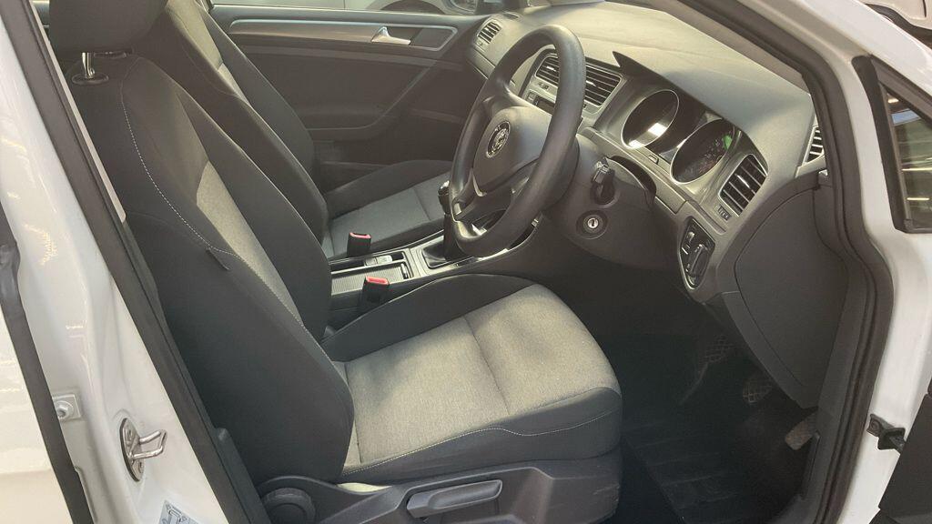 Used Volkswagen Golf 2014 for sale - 78047721: Photo 9