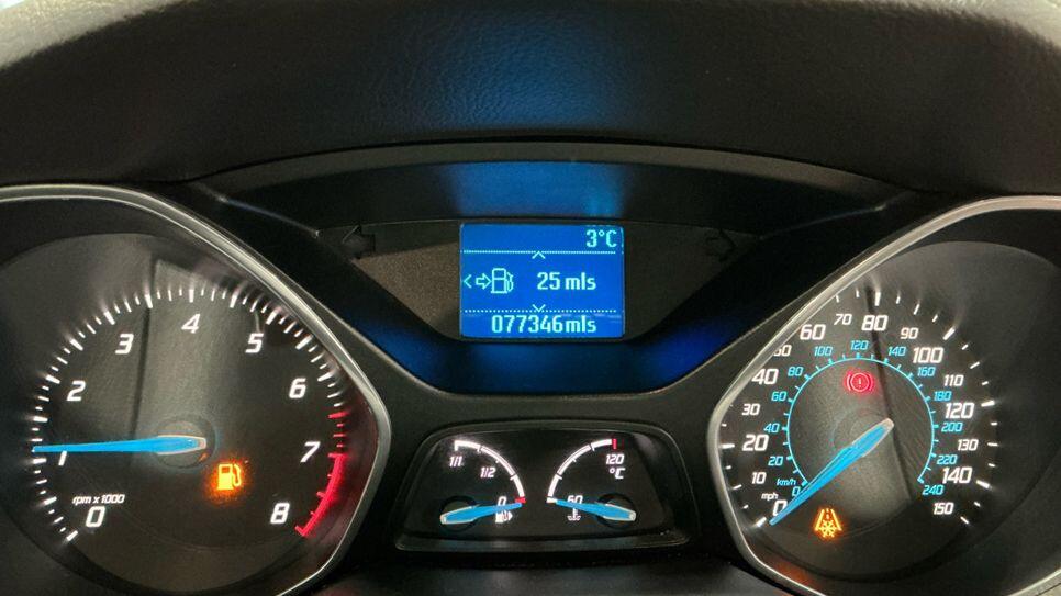 Used Ford Focus 2011 for sale - 77633015: Photo 11