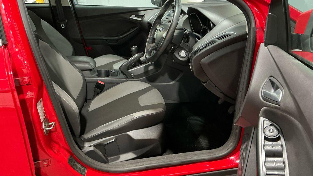 Used Ford Focus 2011 for sale - 77633015: Photo 9