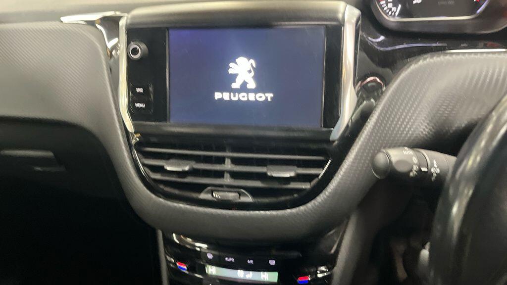 Used Peugeot 2008 2017 for sale - 77723244: Photo 5