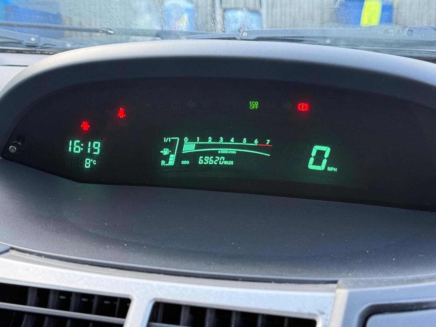 Used Toyota Yaris 2009 for sale - 77305396: Photo 18