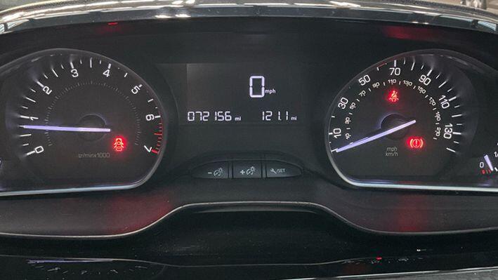 Used Peugeot 208 2016 for sale - 76936436: Photo 11