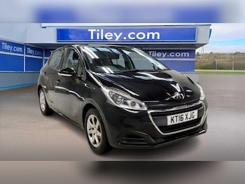 Used Peugeot 208 2016 for sale - 76936436: Photo