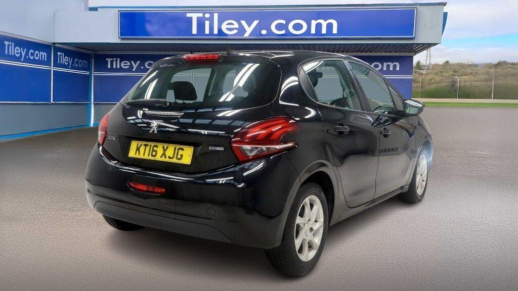 Used Peugeot 208 2016 for sale - 76936436: Photo 8