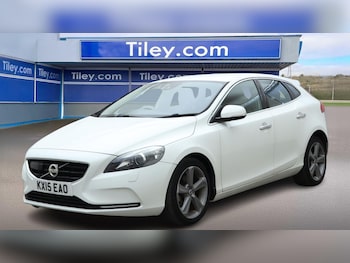 Used Volvo V40 2015 for sale - 78517096: Photo