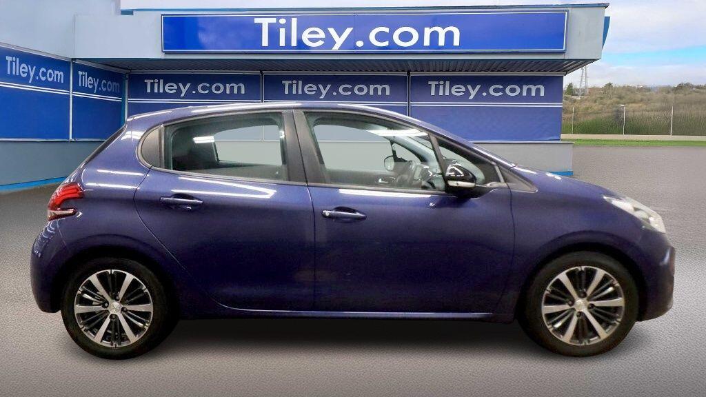 Used Peugeot 208 2016 for sale - 77939970: Photo 6