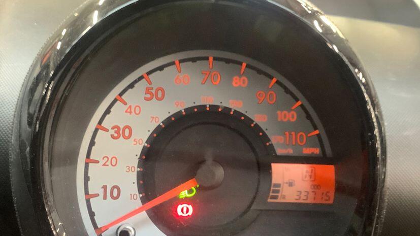 Used Toyota AYGO 2011 for sale - 76700829: Photo 11