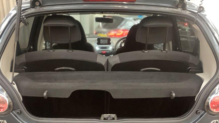 Used Toyota AYGO 2011 for sale - 76700829: Photo 13