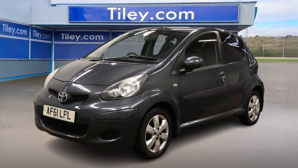Used Toyota AYGO 2011 for sale - 76700829: Photo 3
