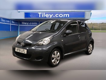 Used Toyota AYGO 2011 for sale - 76700829: Photo