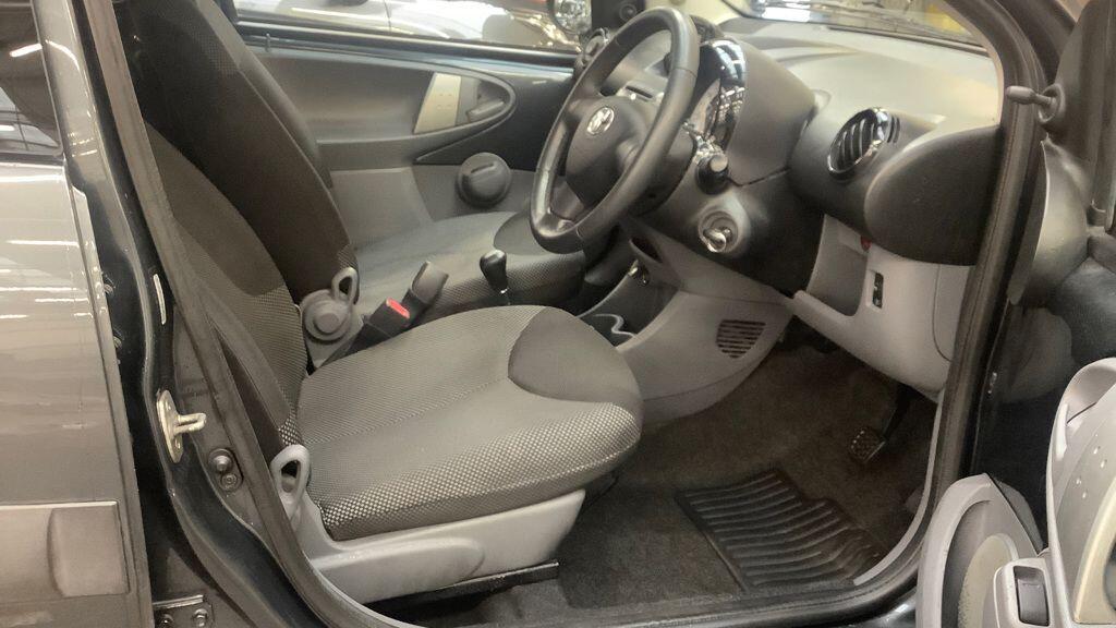 Used Toyota AYGO 2011 for sale - 76700829: Photo 9