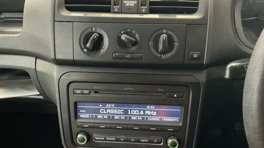 Used Skoda Fabia 2010 for sale - 77722792: Photo 5