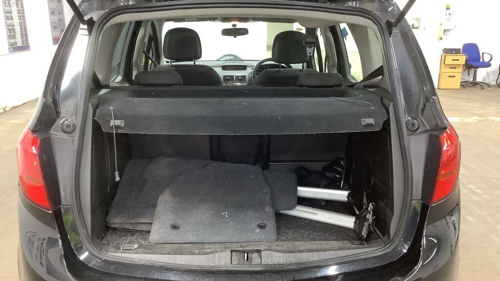 Used Vauxhall Meriva 2015 for sale - 76295972: Photo 13