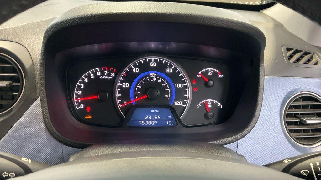 Used Hyundai i10 2015 for sale - 77016122: Photo 11