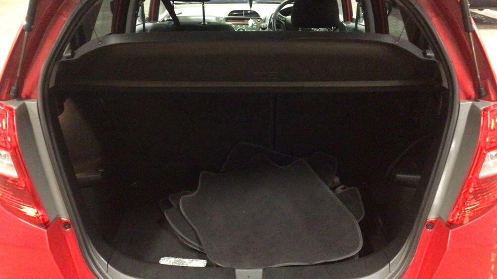 Used Honda Jazz 2014 for sale - 76850300: Photo 13