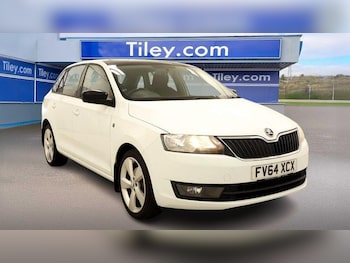 Used Skoda Rapid Spaceback 2015 for sale - 79061685: Photo