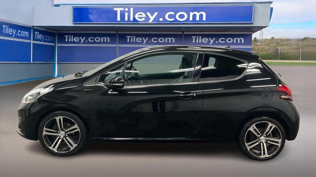 Used Peugeot 208 2015 for sale - 77611523: Photo 5