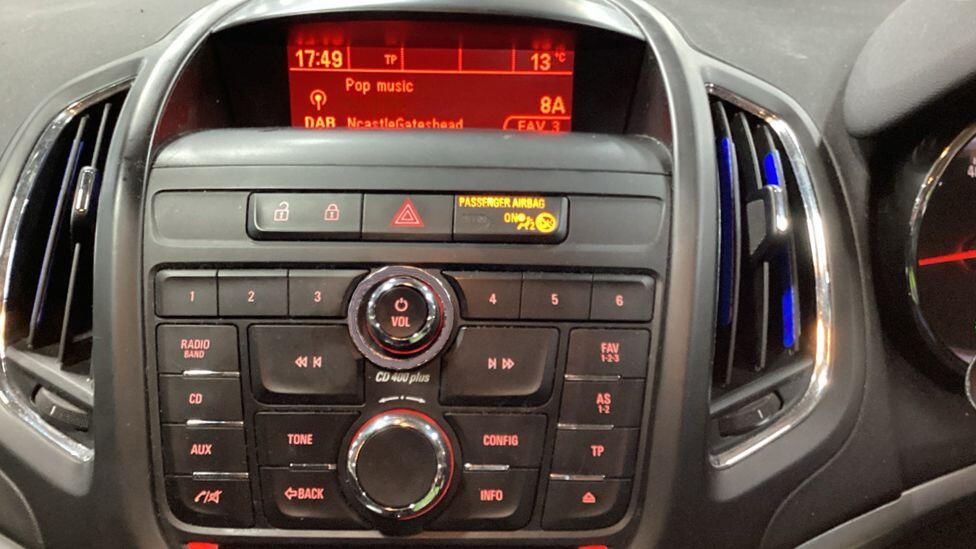 Used Vauxhall Zafira 2015 for sale - 77230297: Photo 10