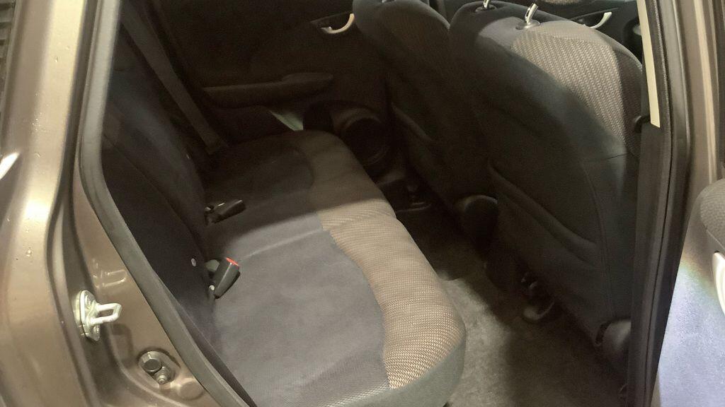 Used Honda Jazz 2013 for sale - 77266637: Photo 12