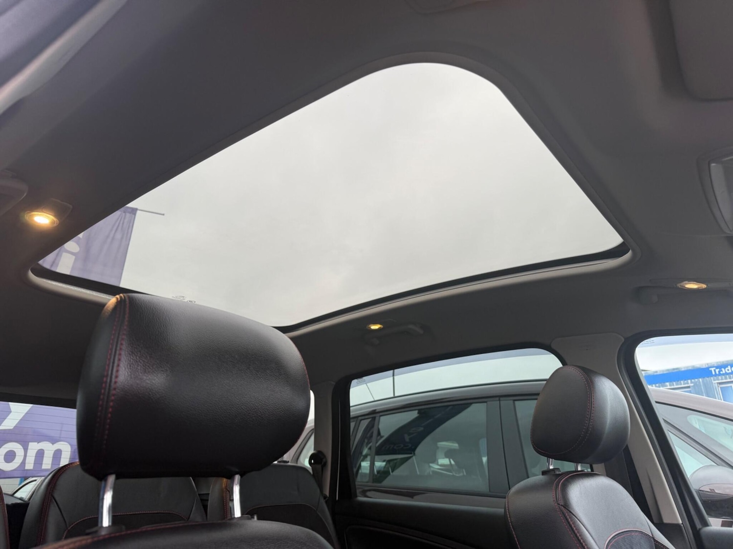 Used Ford S-Max 2013 for sale - 77969964: Photo 19