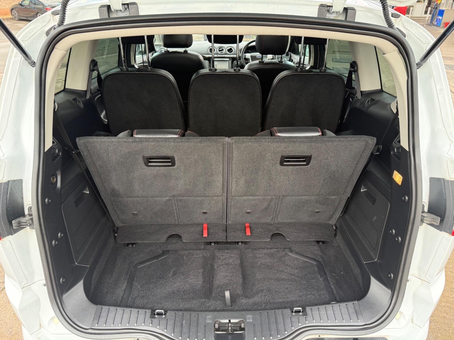 Used Ford S-Max 2013 for sale - 77969964: Photo 24