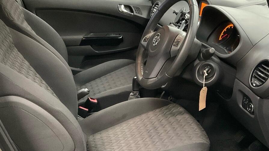 Used Vauxhall Corsa 2014 for sale - 76597349: Photo 3