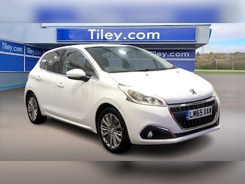 Used Peugeot 208 2015 for sale - 76765649: Photo