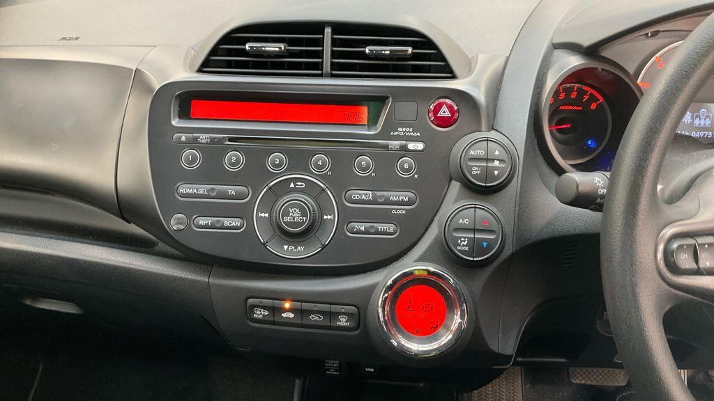 Used Honda Jazz 2011 for sale - 78128155: Photo 10