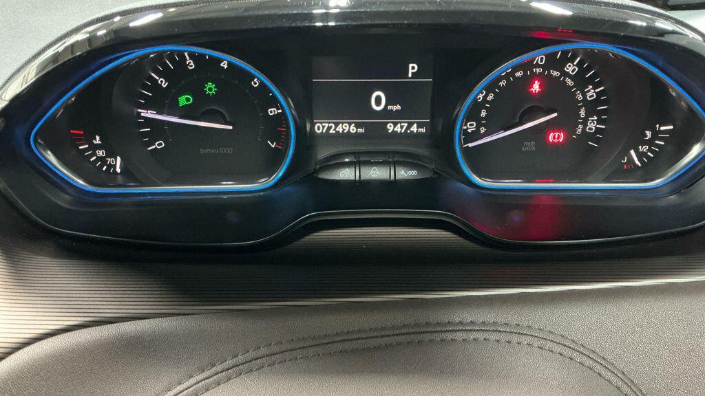 Used Peugeot 2008 2016 for sale - 78087059: Photo 11