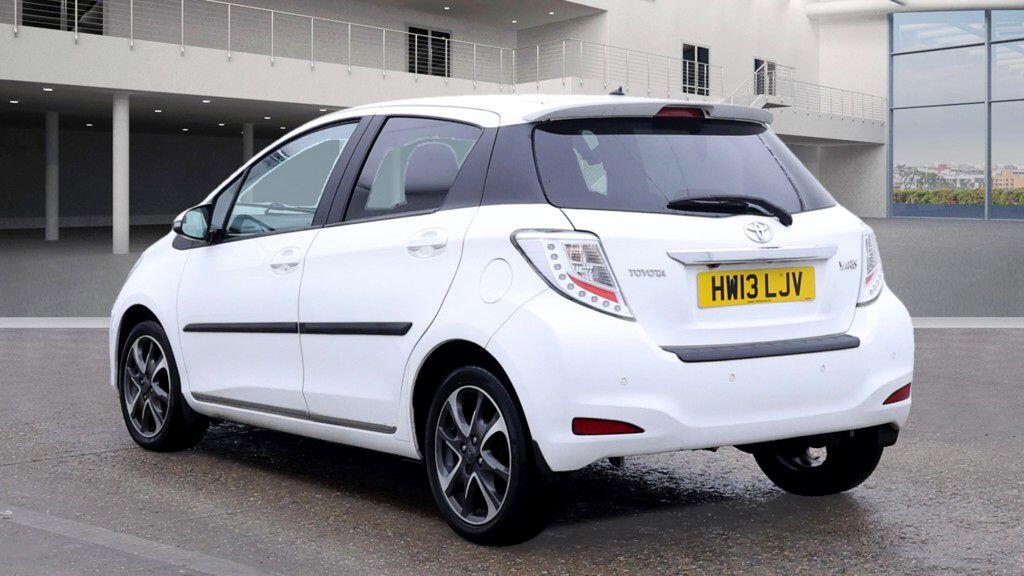 Used Toyota Yaris 2013 for sale - 76993876: Photo 7