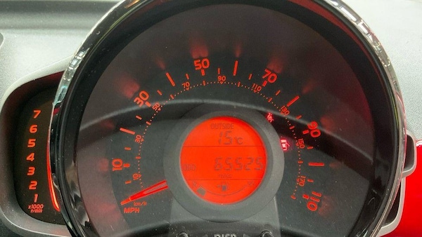 Used Toyota AYGO 2015 for sale - 75415211: Photo 11