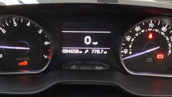 Used Peugeot 208 2018 for sale - 76109780: Photo 11