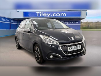 Peugeot - 208