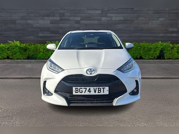 Used Toyota Yaris 2024 for sale - 79623188: Photo