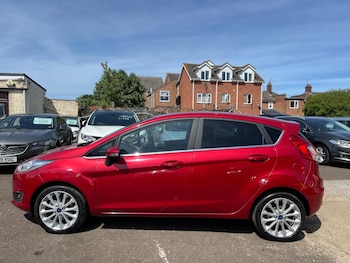 Used Ford Fiesta 2016 for sale - 78956609: Photo