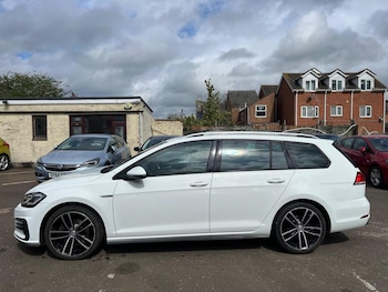 Used Volkswagen Golf 2017 for sale - 78620896: Photo