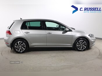 Used Volkswagen Golf 2019 for sale - 77372082: Photo